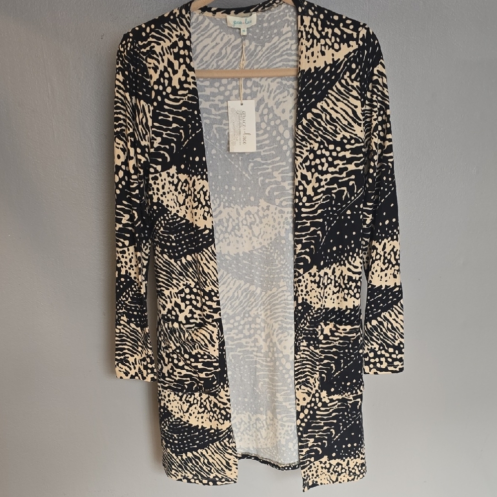 Grace & Lace Abstract Black and Cream Cardigan